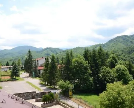 Hotell Семеен Хотел Вежен Ribaritsa